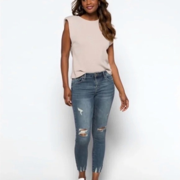 PISTOLA AUDREY SKINNY JEANS MEDIUM WASH DISTRESSED SCISSOR HEM WOMENS SIZE 28 - Picture 1 of 11